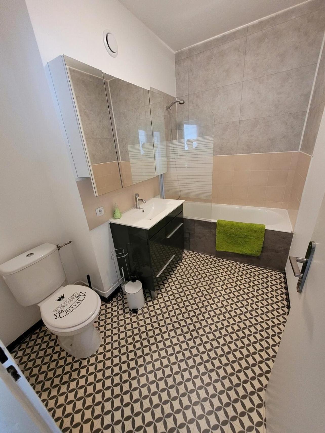 The Spot T2 Comfort In Mcon Mâcon Exterior photo